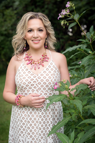 Fuscia Rhapsody jewellery set on a model