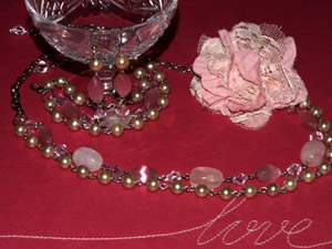 La Vie En Rose jewellery set