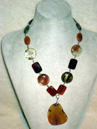 Lady Agate Necklace